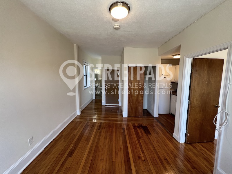 Photos of apartment on Commonwealth Ave.,Boston MA 02134