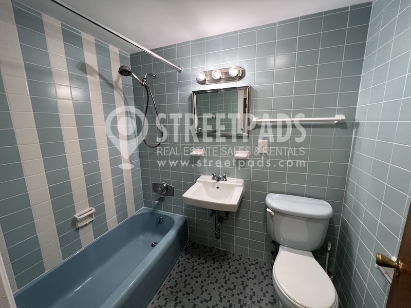 2018 Commonwealth Ave, Brighton