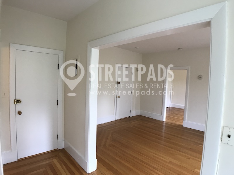 1539 Beacon St, Brighton