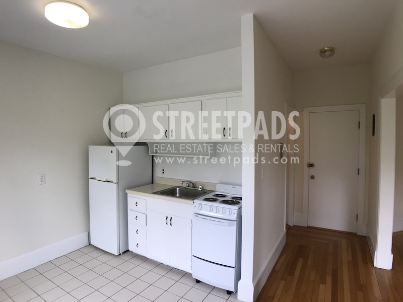 1539 Beacon St, Brighton