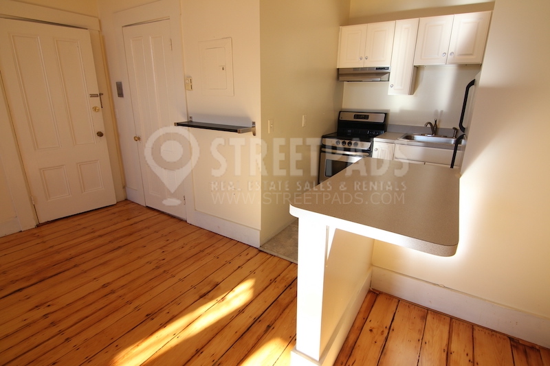 554 Massachusetts Ave, South End