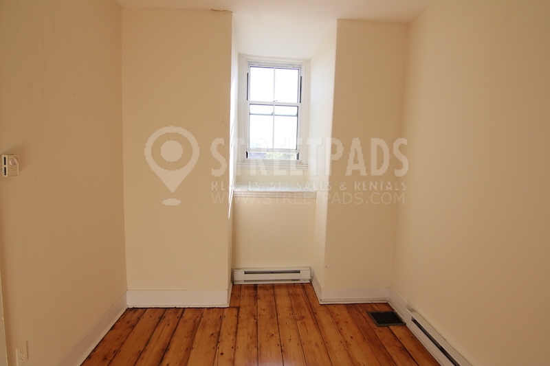 554 Massachusetts Ave, South End