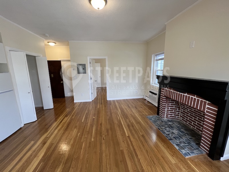 2018 Commonwealth Ave, Brighton