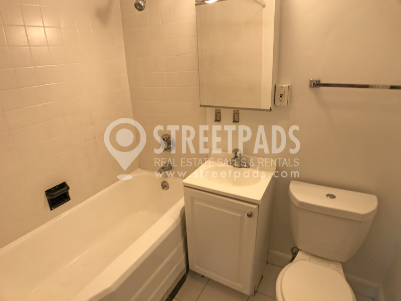 1223 Beacon St, Coolidge Corner