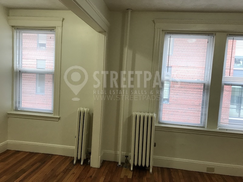 49 Worthington St, Mission Hill