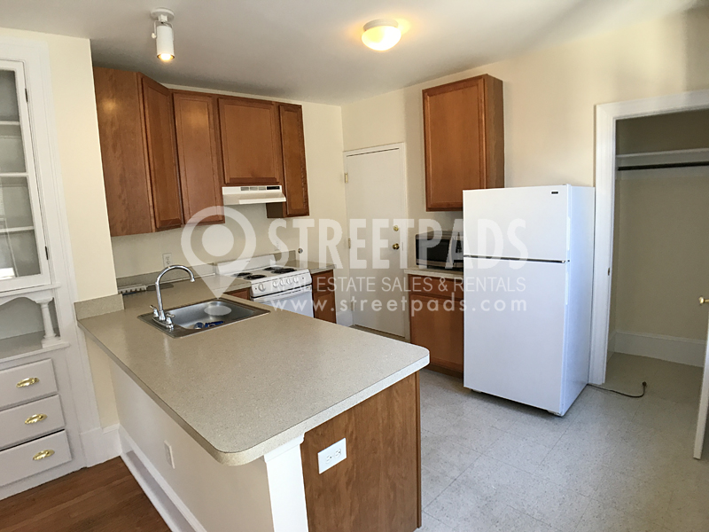 Photos of apartment on Massachusetts Ave.,Cambridge MA 02139