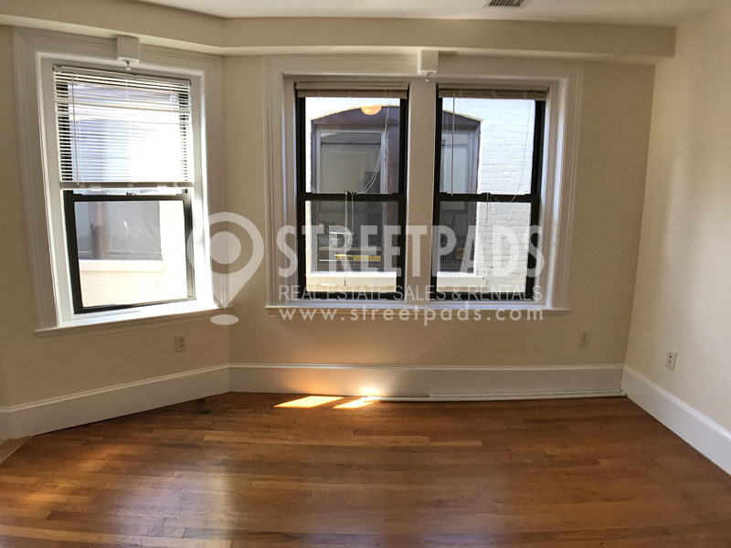 Photos of apartment on Massachusetts Ave.,Cambridge MA 02139