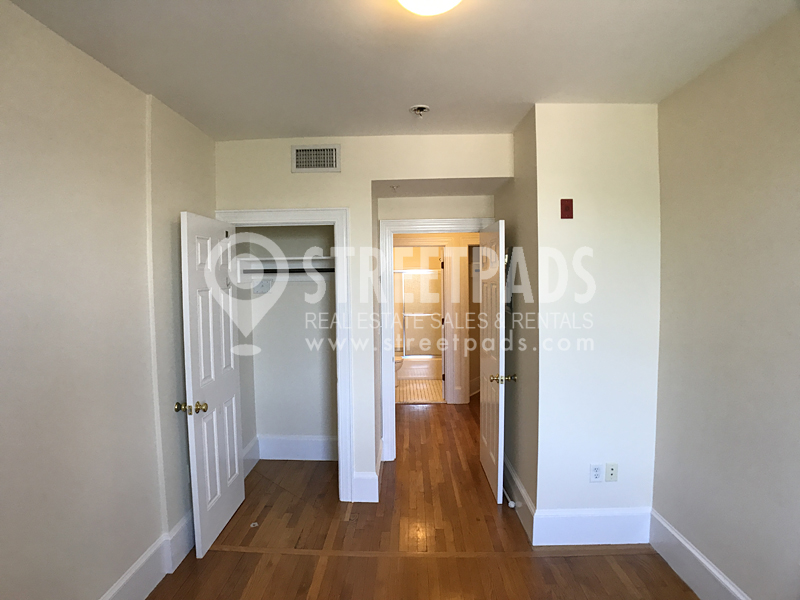 Photos of apartment on Massachusetts Ave.,Cambridge MA 02139