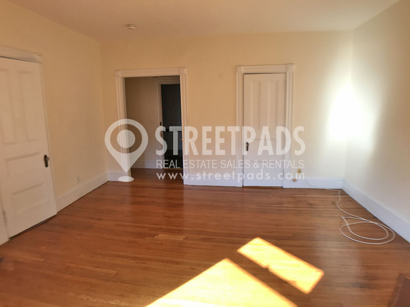 504 Beacon St, Fenway