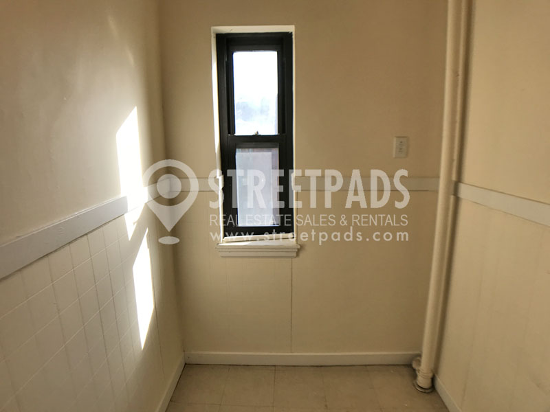 504 Beacon St, Fenway