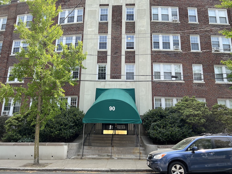 90 Kilsyth Rd, Brighton