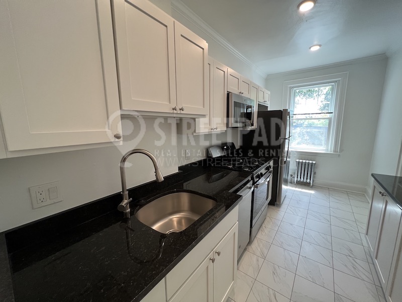 100 Kilsyth Rd, Brighton