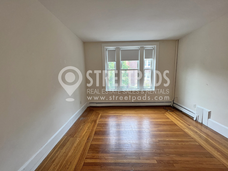 Photos of apartment on Fairbanks St.,Brookline MA 02446