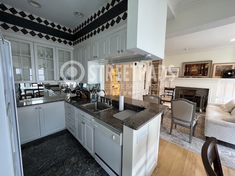 Photos of apartment on Marlborough,Boston MA 02115