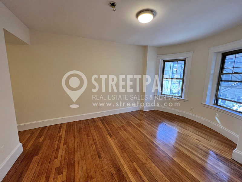 1315 Commonwealth Ave, Allston