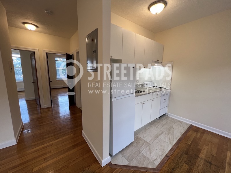 172 North Beacon St, Allston