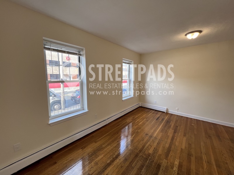 172 North Beacon St, Allston