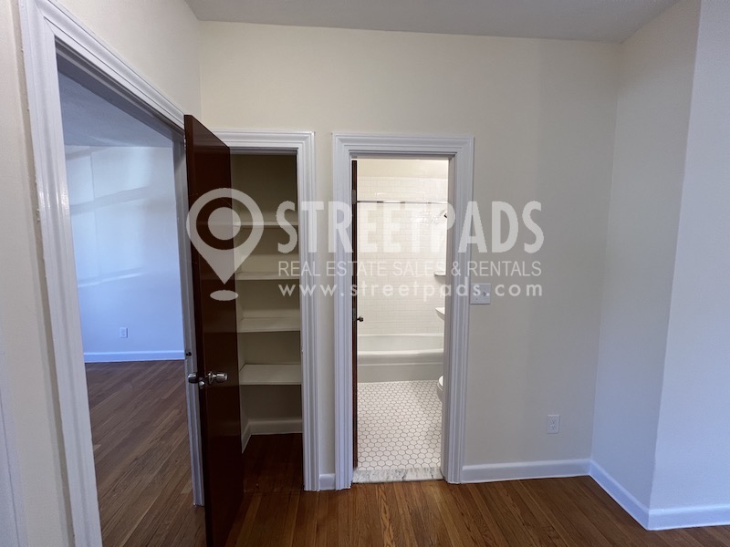 172 North Beacon St, Allston