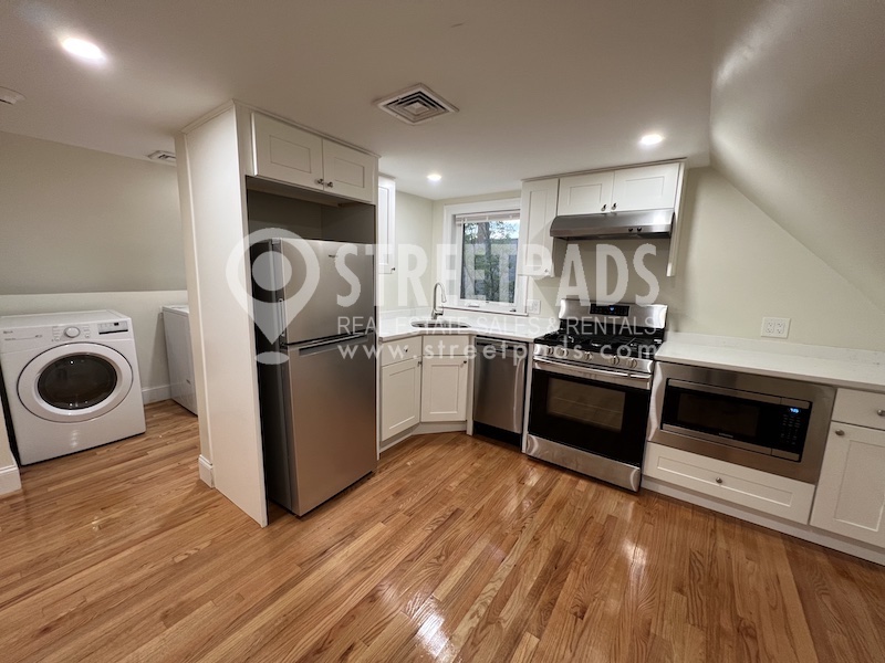 Photos of apartment on Washington St.,Somerville MA 02143