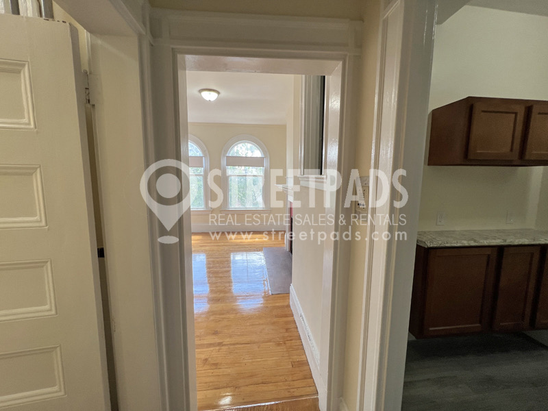 Photos of apartment on Ware St.,Cambridge MA 02138