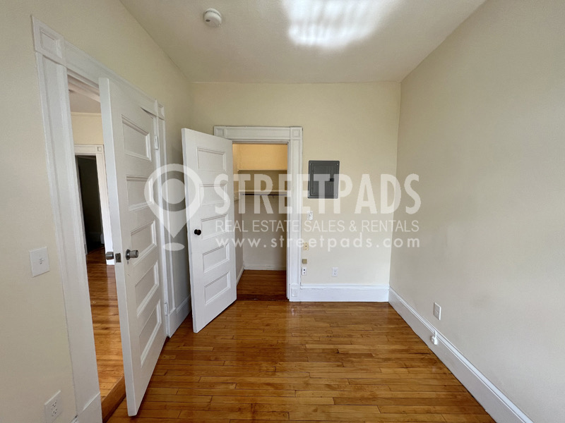 Photos of apartment on Ware St.,Cambridge MA 02138