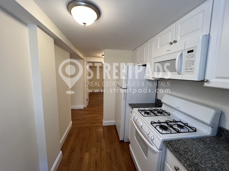 381 Harvard St, Harvard Square