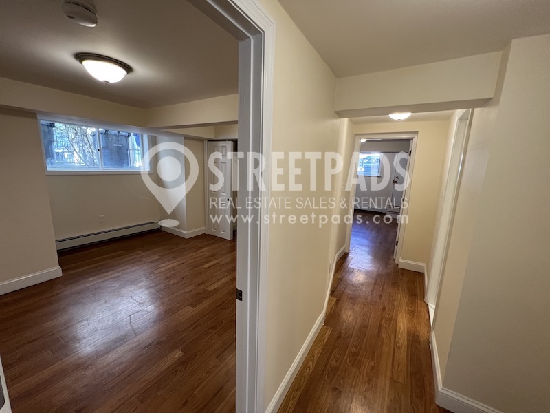 381 Harvard St, Harvard Square