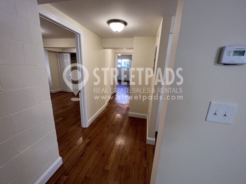 381 Harvard St, Harvard Square