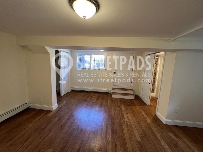 381 Harvard St, Harvard Square