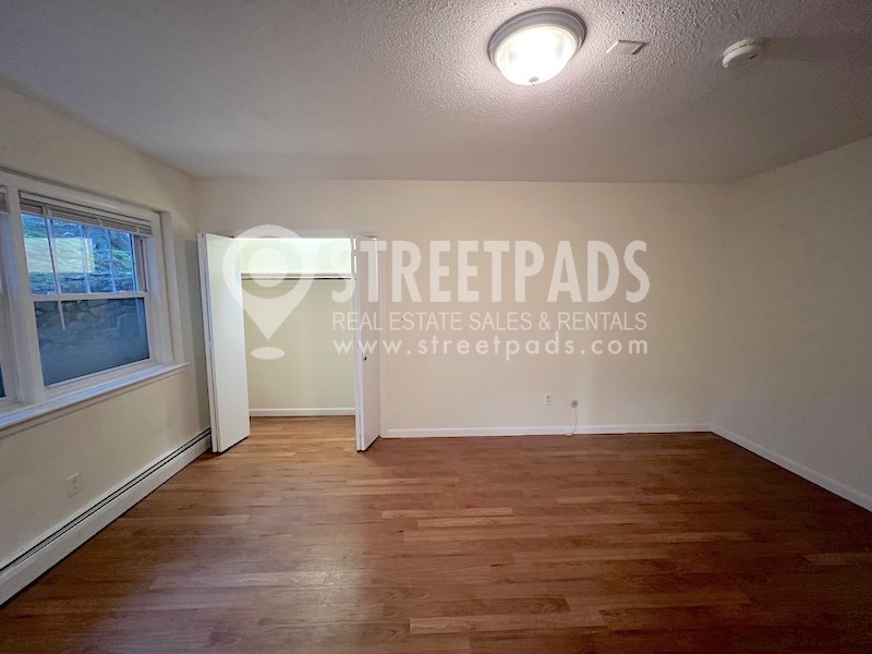 2018 Commonwealth Ave, Brighton