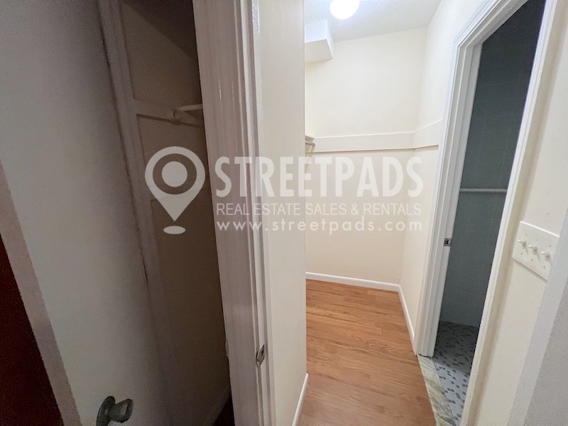 2018 Commonwealth Ave, Brighton