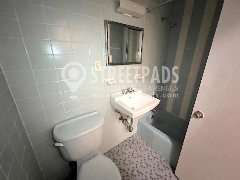 2018 Commonwealth Ave, Brighton