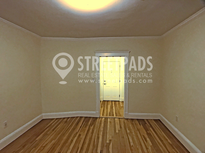 Photos of apartment on Chauncy St.,Cambridge MA 02387