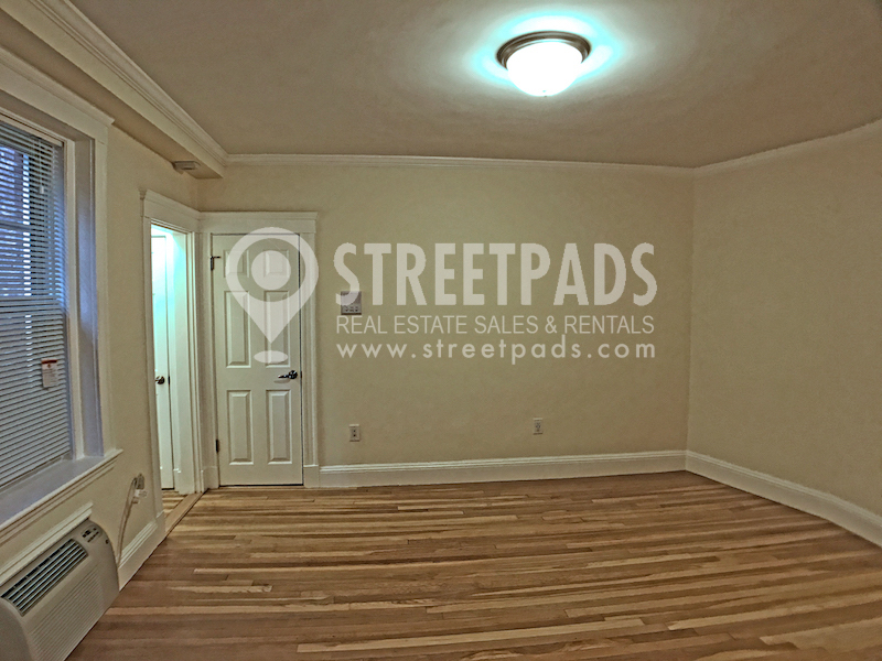 Photos of apartment on Chauncy St.,Cambridge MA 02387