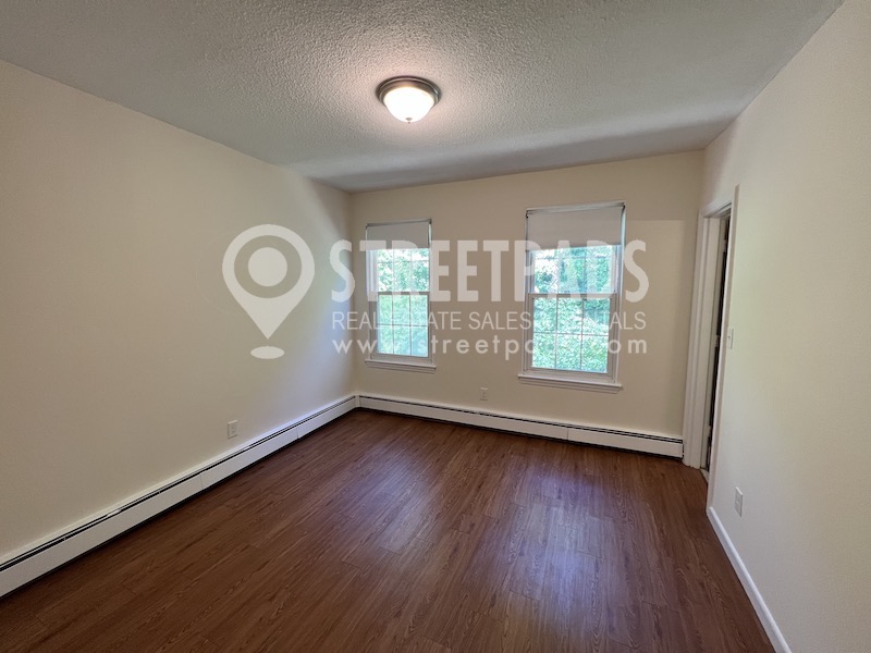 70 Huntington Ave, Jamaica Plain