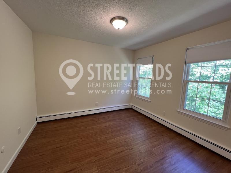 70 Huntington Ave, Jamaica Plain