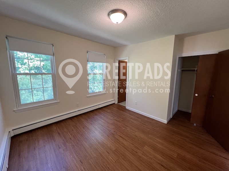 70 Huntington Ave, Jamaica Plain