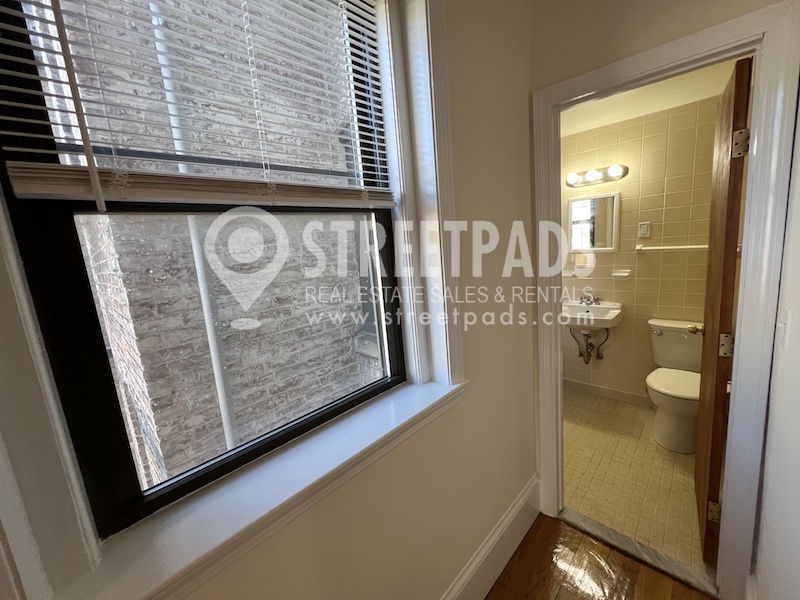 1315 Commonwealth Ave, Allston