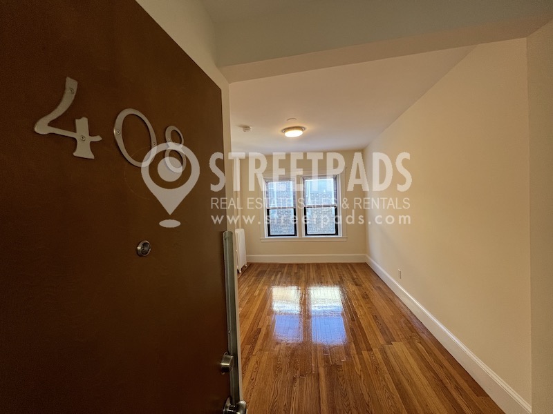 1315 Commonwealth Ave, Allston