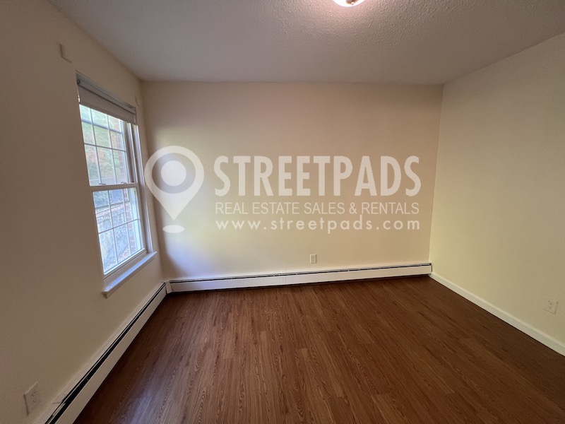 66 South St, Jamaica Plain