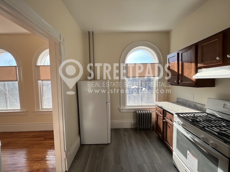 Photos of apartment on Ware St.,Cambridge MA 02138