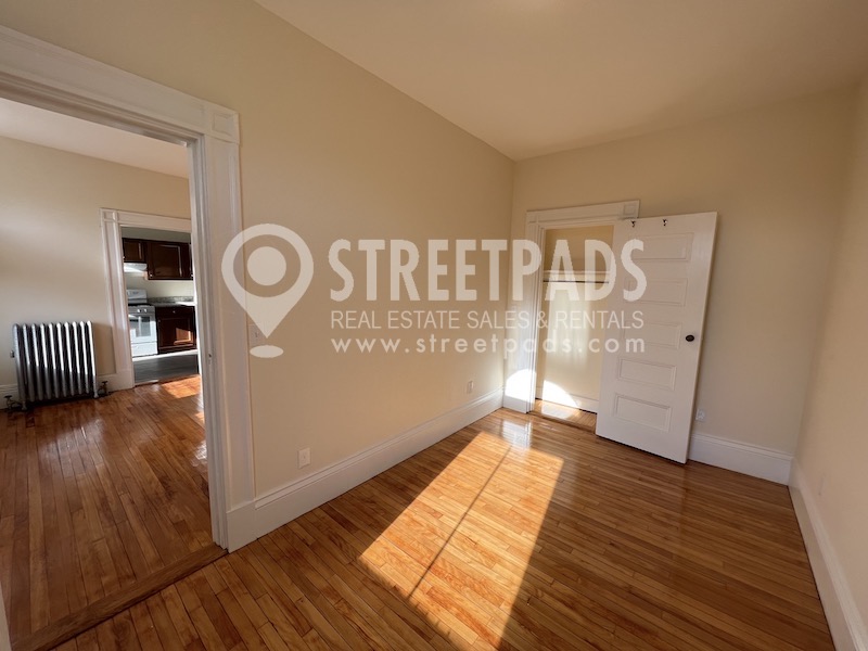 Photos of apartment on Ware St.,Cambridge MA 02138