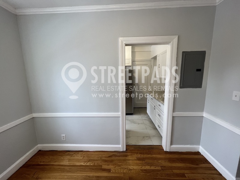 1157 Beacon St, Coolidge Corner