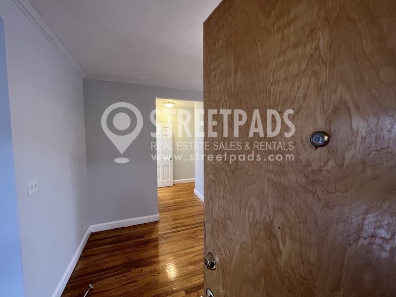 1157 Beacon St, Coolidge Corner