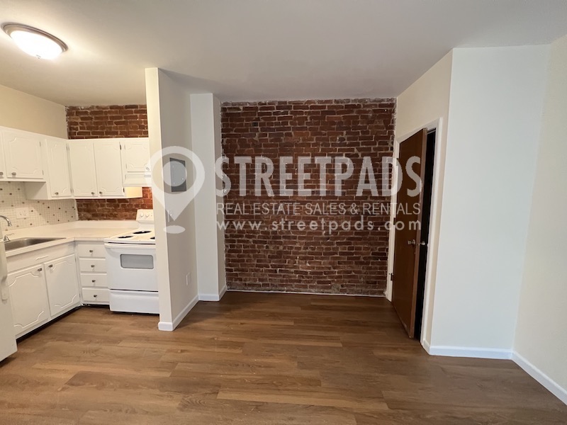 50 South Huntington Ave, Jamaica Plain