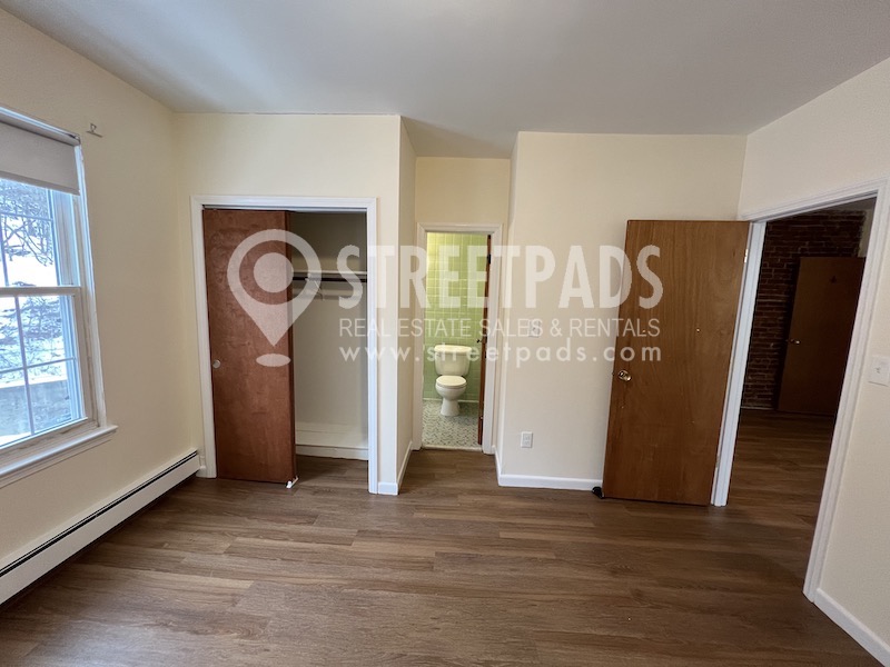 50 South Huntington Ave, Jamaica Plain