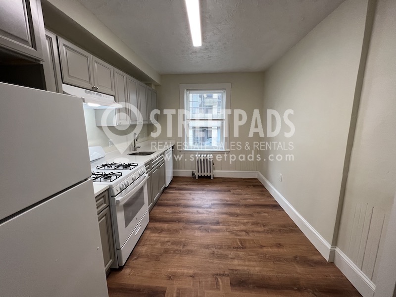 Photos of apartment on Centre St.,Cambridge MA 02139