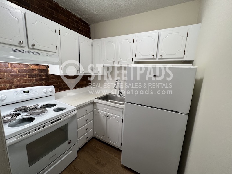 54 South Huntington Ave, Mission Hill