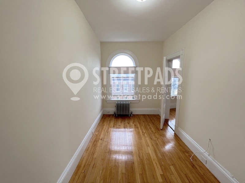 Photos of apartment on Ware St.,Cambridge MA 02138