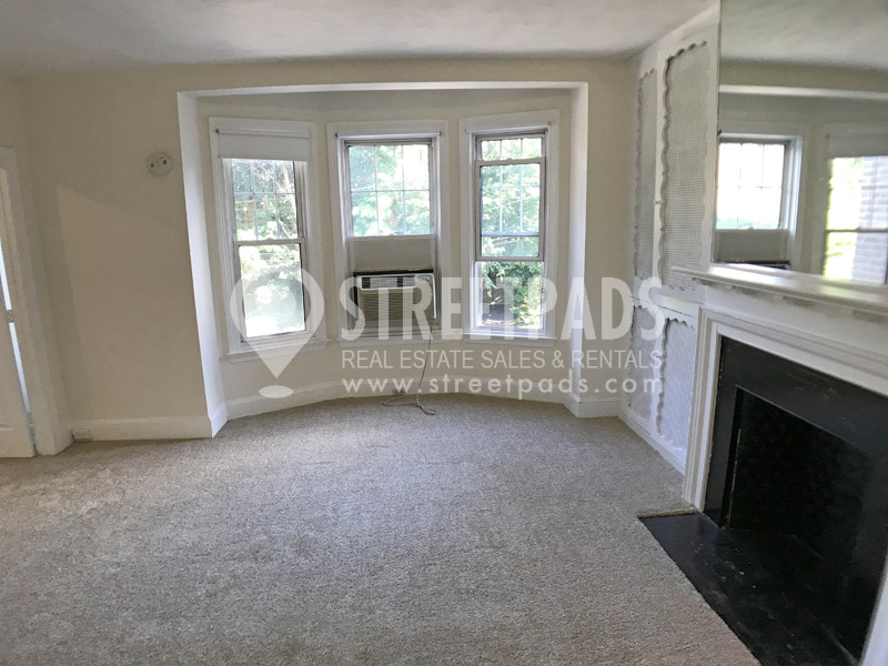 Photos of apartment on Beacon St.,Brookline MA 02446